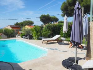 Villas maison entierement climatisee vue d'exception mer et rade de Marseille avec piscine 8 personnes : photos des chambres