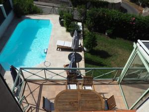 maison entièrement climatisée vue dexception mer et rade de Marseille avec piscine 8 personnes