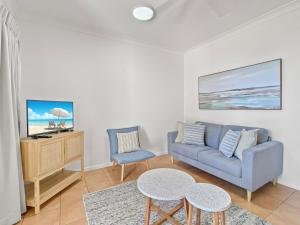 Sails on Horseshoe Apartment 5