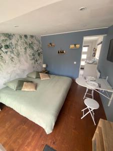 Appartements Studio 8 : photos des chambres