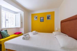 One-Bedroom Apartment with Garden