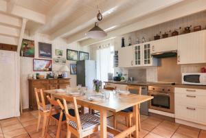 Maison pour 7 - 100m du port du Bono