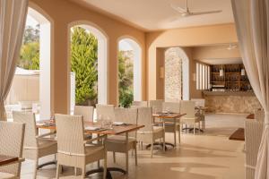 JAZ Neo Almazino, Almaza Bay