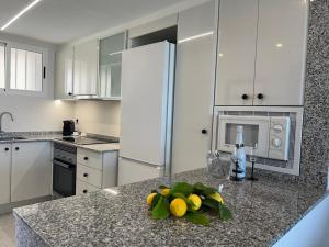 Apartamento 1ª Línea de Playa - Con Piscina y Parking