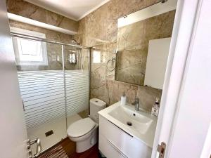 Sea View Apt - 2 min walk to the Beach & 200 Mbit Highspeed internet