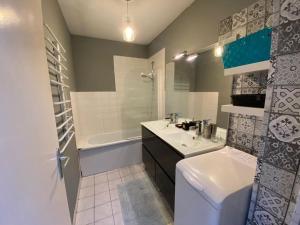 Le Lagon bleue T avec extérieur