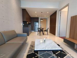 C2004 Grand Medini Couple 100mbps Netflix By STAY