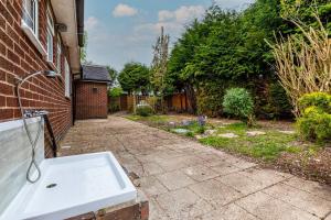 Modern 3 Bedroom Bungalow with Style & Comfort in Leicestershire