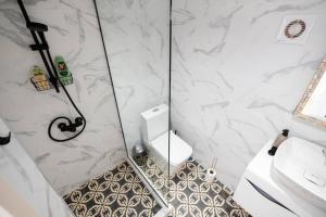 Tbilisian Yard - City Center