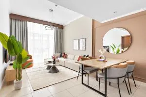 Silkhaus Convenient 1BDR in Art Residence - Dubai