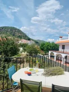 Casa rural con encanto en La Puebla de Arenoso - Los Pertegaces