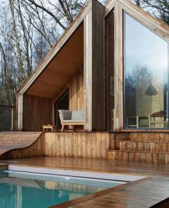 Casa Slow avec sa piscine chauffée au bord du lac