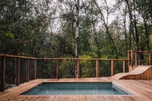 Casa Slow avec sa piscine chauffée au bord du lac
