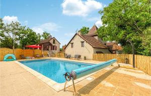 Maisons de vacances Amazing Home In Salvagnac Cajarc With Outdoor Swimming Pool, Wifi And 4 Bedrooms : photos des chambres