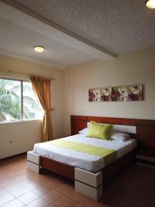 Hotel Ebenezer - Ubytování bez kategorie ve městě Santo Domingo de los Colorados