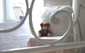 Zimmer mit Queensize-Bett und Balkon