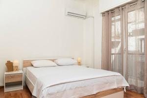 Athens Acropolis Nest