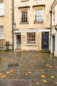 Next to Bath Abbey & Roman Baths - Gorgeous Georgian House