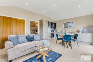 Cozy 1 Bedroom Slate Lodge Retreat