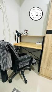 THEOS SUITE 2@TheGrassResidences