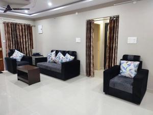 Rahuls Castle 3bhk Guest House near NAD