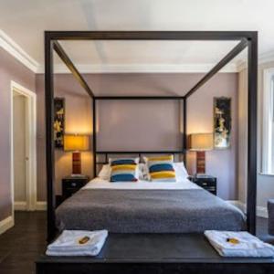 Bournemouth Beach Boutique with Hot Tub