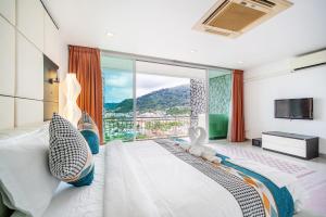patong villa2：四卧泳池别墅两个海景房近班赞酒吧街