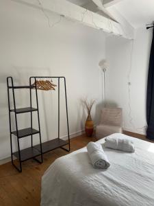 DUPLEX