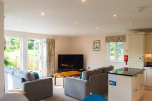 Luxurious 3 Bedroom New England Style Villa - Trewhiddle V7
