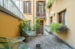 Studio with Balcony