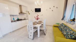 Sea view apartments in Villa Esperia