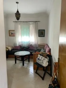 Apparemment à louer - 艾宰穆尔