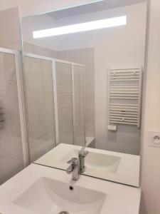 Sejours chez l'habitant Chambre privee Voyageurs Cergy RER : photos des chambres
