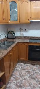 AL LADITO DE LA PLAYA