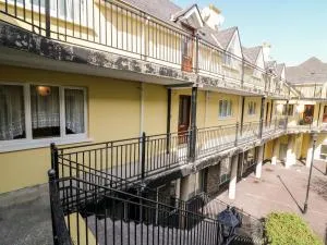 2 Garnish Court - Derreenacarrin