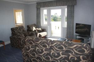 Devoncourt Monthly Rentals