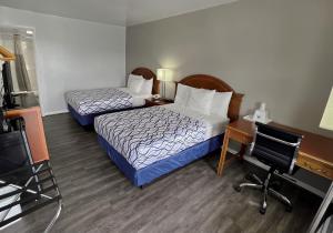 Double Room with Two Double Beds - Non-Smoking room in America's Best Value Inn Lancaster