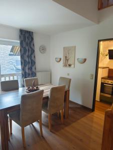 Two-Bedroom Apartment room in Alpengarten Hotel