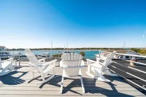 Why Knot Getaway…Rooftop with WaterView! Unit E - Beaufort