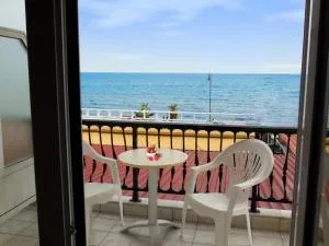 Star Beach Resort - Makrygialos Beachfront Nests - Stendhámi