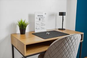 Groß, modern, vollausgestattet, gemütlich mit Küche und Parkplatz für Urlaub oder Business