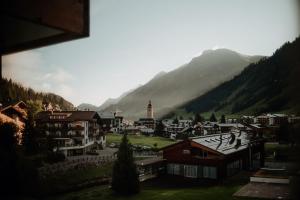 287 Omesberg, 6764 Lech am Arlberg, Austria.