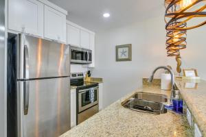 South Padre Island Condo Walk to the Beach!