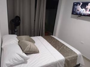 906. Apartamento cerca al sector de laureles