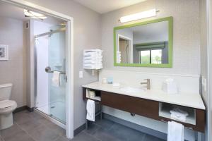 Queen Room with Two Queen Beds - Mobility and Hearing Access/Non-Smoking room in Hampton Inn & Suites Tucson East