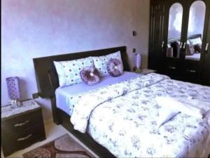 ÆrtisticŠpace In The Center Room