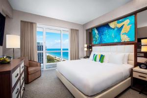 One-Bedroom Residence with Intracoastal/Ocean View room in Conrad Fort Lauderdale Beach