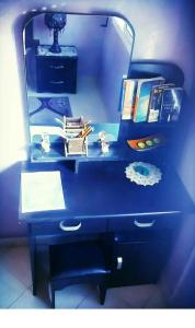 ÆrtisticŠpace In The Center Room