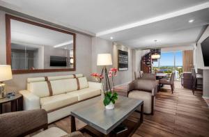 One-Bedroom Poolside Duplex Suite room in Conrad Fort Lauderdale Beach