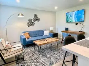 Top Floor-Work Here-Walk Downtown-King Bed - 核桃溪 Top Floor-Work Here-Walk Downtown-King Bed - 核桃溪